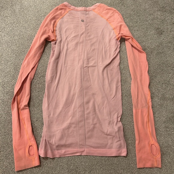 Lululemon Longsleeve Swifty Tech - Picture 2 of 2